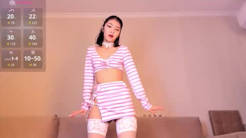 Snapshot of nooniemoon chatting on 09.26.25 nooniemoon online show from 09.26.25