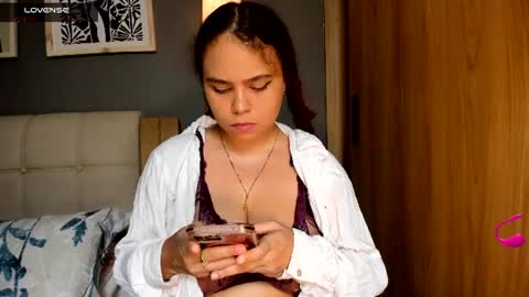 Snapshot of noor_bloom chatting on 06.13.26 Soy Ash online show from 06.13.26