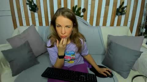 Nora online show from 12.25.24