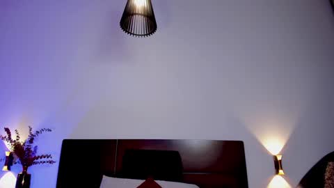 Nora Da Silva online show from 12.04.24