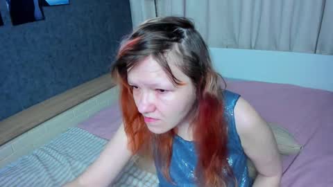 Nora online show from 09.12.25