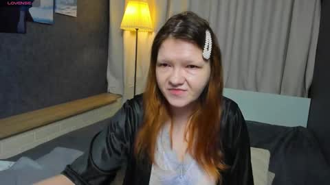 Snapshot of nora_lovvv chatting on 10.26.25 Nora online show from 10.26.25