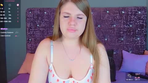 Snapshot of norabigas chatting on 12.03.24 Nora online show from 12.03.24