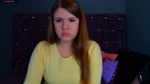 Snapshot of norabigas chatting on 12.23.24 Nora online show from 12.23.24