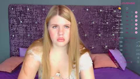 Nora online show from 11.22.25