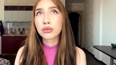 Snapshot of norahchee chatting on 11.19.25 Lina online show from 11.19.25