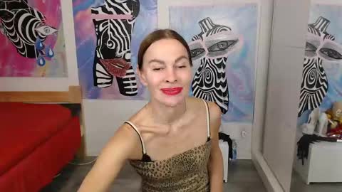 Nora online show from 12.02.24