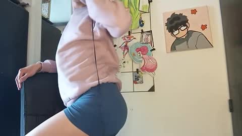 Snapshot of norehg__ chatting on 09.10.25 Norehg online show from 09.10.25