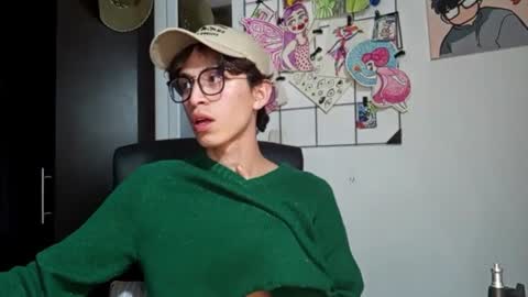 Snapshot of norehg__ chatting on 09.17.25 Norehg online show from 09.17.25