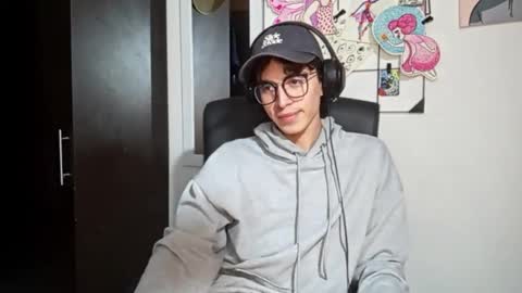 Snapshot of norehg__ chatting on 09.20.25 Norehg online show from 09.20.25