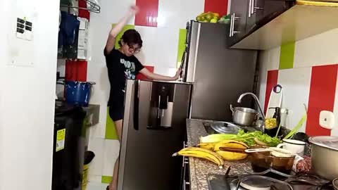 Snapshot of norehg__ chatting on 09.29.25 Norehg online show from 09.29.25