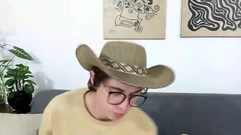 Snapshot of norehg__ chatting on 10.15.25 Norehg online show from 10.15.25