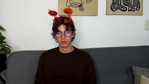 Snapshot of norehg__ chatting on 10.17.25 Norehg online show from 10.17.25