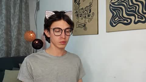 Snapshot of norehg__ chatting on 10.19.25 Norehg online show from 10.19.25