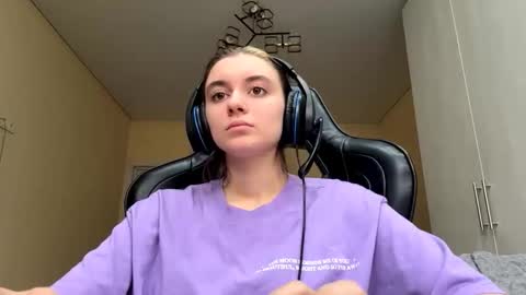 Elena online show from 03.24.26