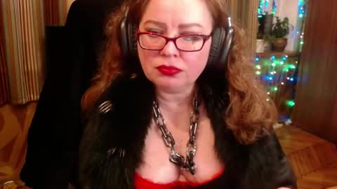 Snapshot of norma_gin chatting on 10.17.25 miss Tress online show from 10.17.25
