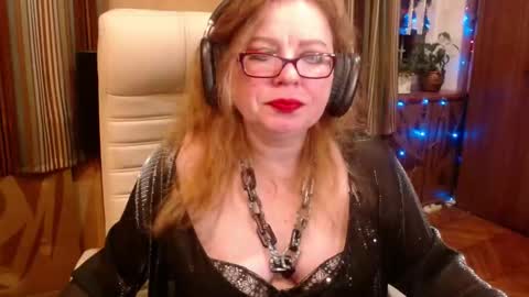 Snapshot of norma_gin chatting on 11.15.25 miss Tress online show from 11.15.25