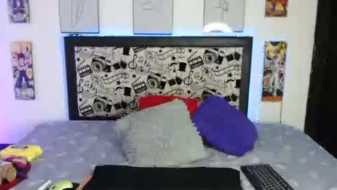 Snapshot of normaa22 chatting on 11.12.25 Norma online show from 11.12.25