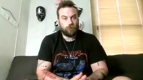 Snapshot of norsirish chatting on 10.24.25 norsirish online show from 10.24.25