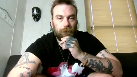 Snapshot of norsirish chatting on 10.29.25 norsirish online show from 10.29.25