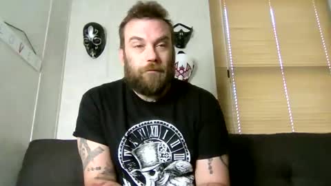 Snapshot of norsirish chatting on 11.05.25 norsirish online show from 11.05.25