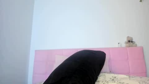 Snapshot of nortar9766 chatting on 03.04.26 Emily snow online show from 03.04.26