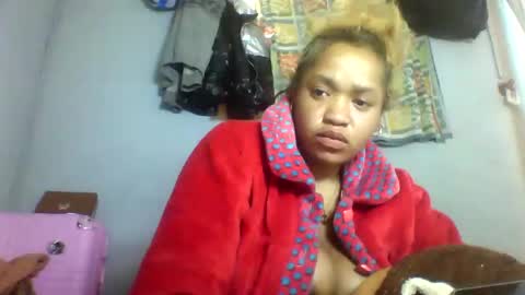 Snapshot of nosminah01 chatting on 09.11.25 nosminah01 online show from 09.11.25