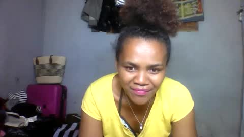 Snapshot of nosminah01 chatting on 09.18.25 nosminah01 online show from 09.18.25