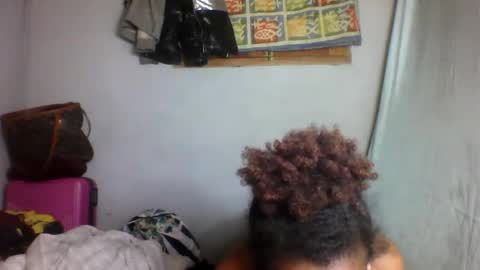 Snapshot of nosminah01 chatting on 09.20.25 nosminah01 online show from 09.20.25
