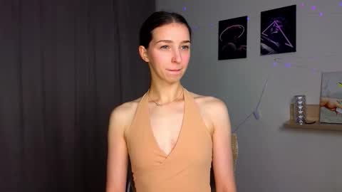 Hello My name is Helene NTMU  Finger up if u like what u see online show from 09.15.25