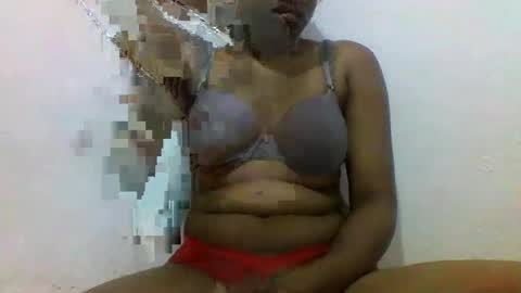 Snapshot of notoy1 chatting on 02.19.25 notoy1 online show from 02.19.25