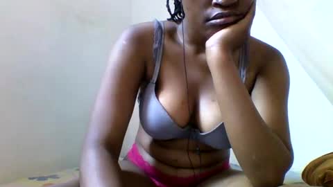 Snapshot of notoy1 chatting on 03.01.25 notoy1 online show from 03.01.25