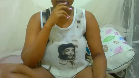 Snapshot of notoy1 chatting on 09.21.25 notoy1 online show from 09.21.25