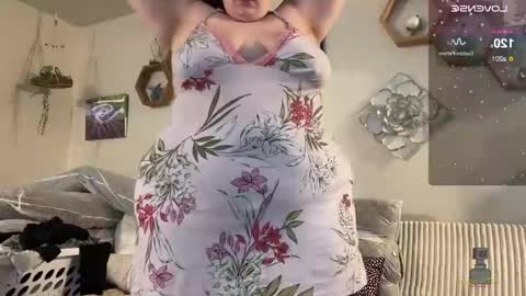 Snapshot of noturbabymoms chatting on 12.16.24 NotUrBabyMoms online show from 12.16.24