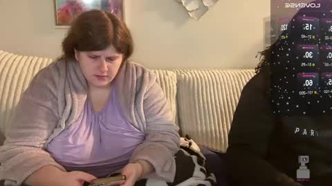 Snapshot of noturbabymoms chatting on 12.23.24 NotUrBabyMoms online show from 12.23.24