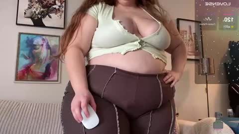 Snapshot of noturbabymoms chatting on 01.16.25 NotUrBabyMoms online show from 01.16.25