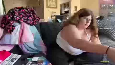 Snapshot of noturbabymoms chatting on 10.13.25 NotUrBabyMoms online show from 10.13.25