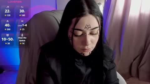 Snapshot of nova_gara chatting on 10.21.25 s online show from 10.21.25