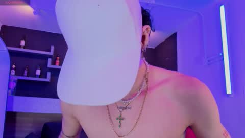 Nova Salvatore online show from 02.25.26