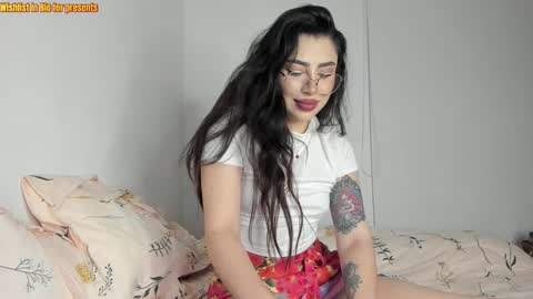 Maria  --Independent Model--Any GIFT  Go here  P  online show from 12.17.24