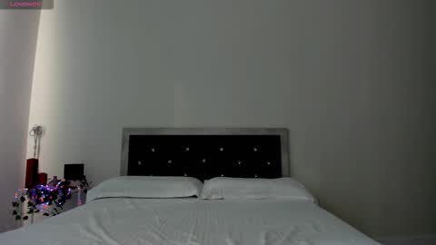 Snapshot of novaaskyy chatting on 10.10.25 Nova online show from 10.10.25