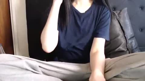 Snapshot of novafrey chatting on 11.02.25 Olivia online show from 11.02.25