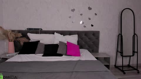 Sonya online show from 11.23.25