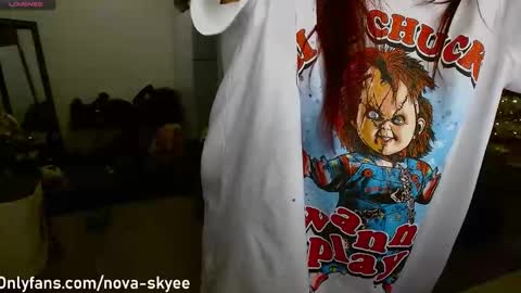 Snapshot of novaskyee chatting on 12.13.24 Nova skyee online show from 12.13.24