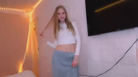 Mia Blake online show from 03.27.26