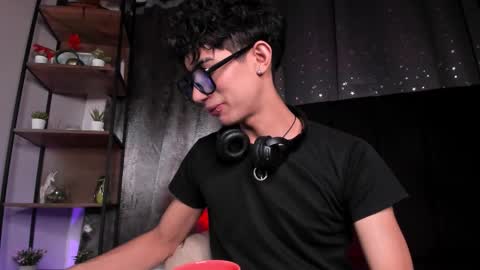 Nova online show from 11.21.25