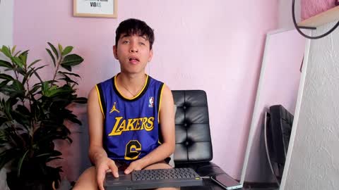 NovayBrian online show from 01.03.25