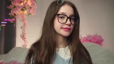 Snapshot of now_you_know chatting on 11.08.25 Dina online show from 11.08.25