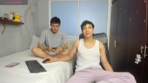 Snapshot of noxx_stark chatting on 10.12.25 Noxx online show from 10.12.25