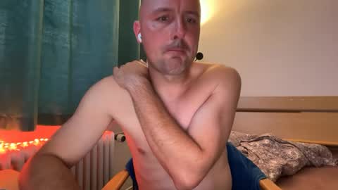Snapshot of nuancen_stratus_2z chatting on 06.29.26 nuancen_stratus_2z online show from 06.29.26